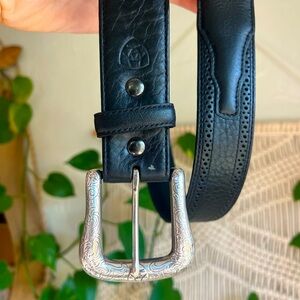 Ariat Grip Strip Black Leather Belt 36/90 Silver Western Buckle Cowboy Rodeo